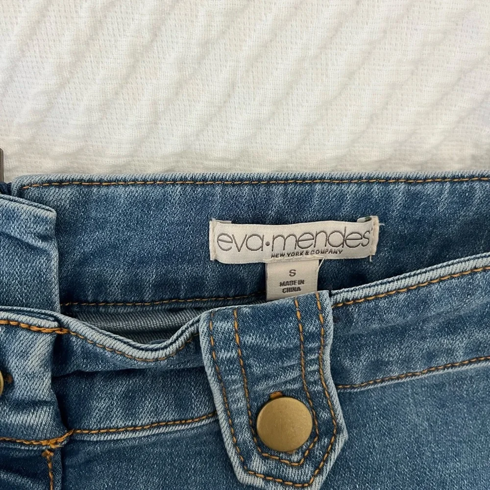 Eva Mendes Stretch Denim Skirt - Picture 6 of 9